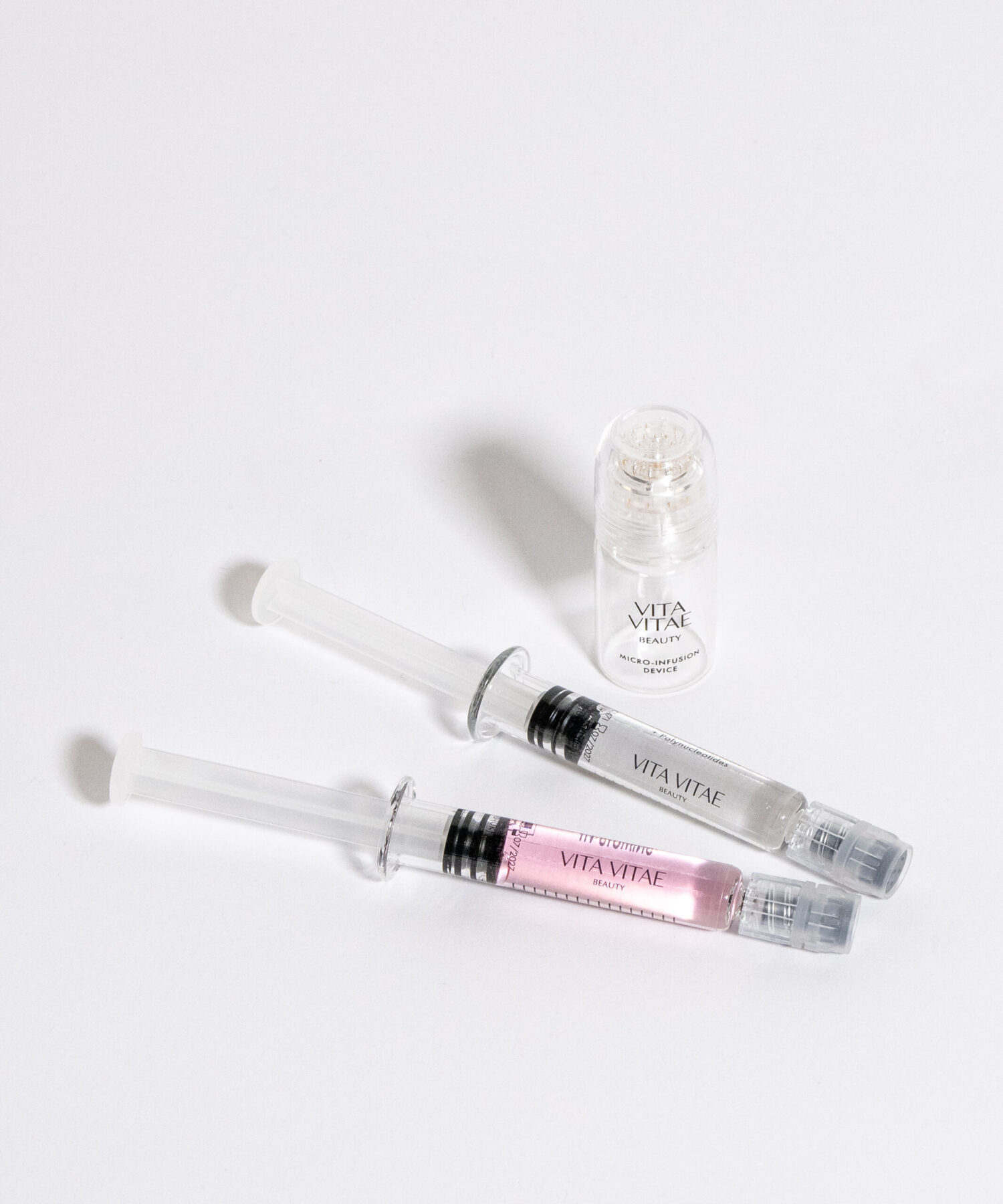 TRATTAMENTO KIT EFFETTO LIFTING  & VOLUMIZZANTE <br><span>Dispositivo microneedling home infusion kit 2 booster con Esosomi</span> - immagine 2