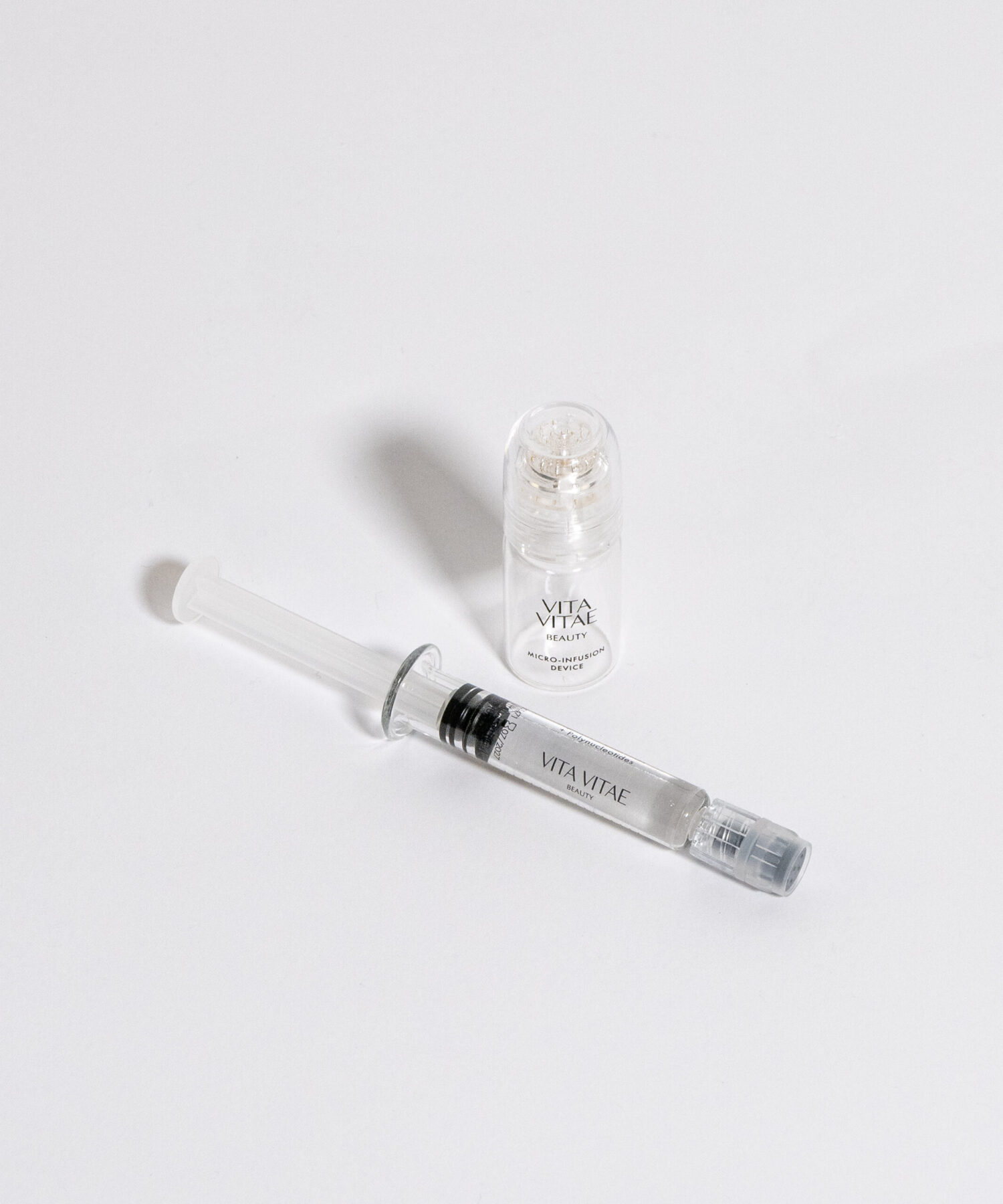 TRATTAMENTO KIT LIFTING & RIVITALIZZANTE <br><span>Dispositivo microneedling home infusion kit 2 booster con Esosomi</span> - immagine 2