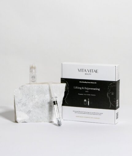 TRATTAMENTO KIT LIFTING & RIVITALIZZANTE <br><span>Dispositivo microneedling home infusion kit 1 booster con Esosomi</span>